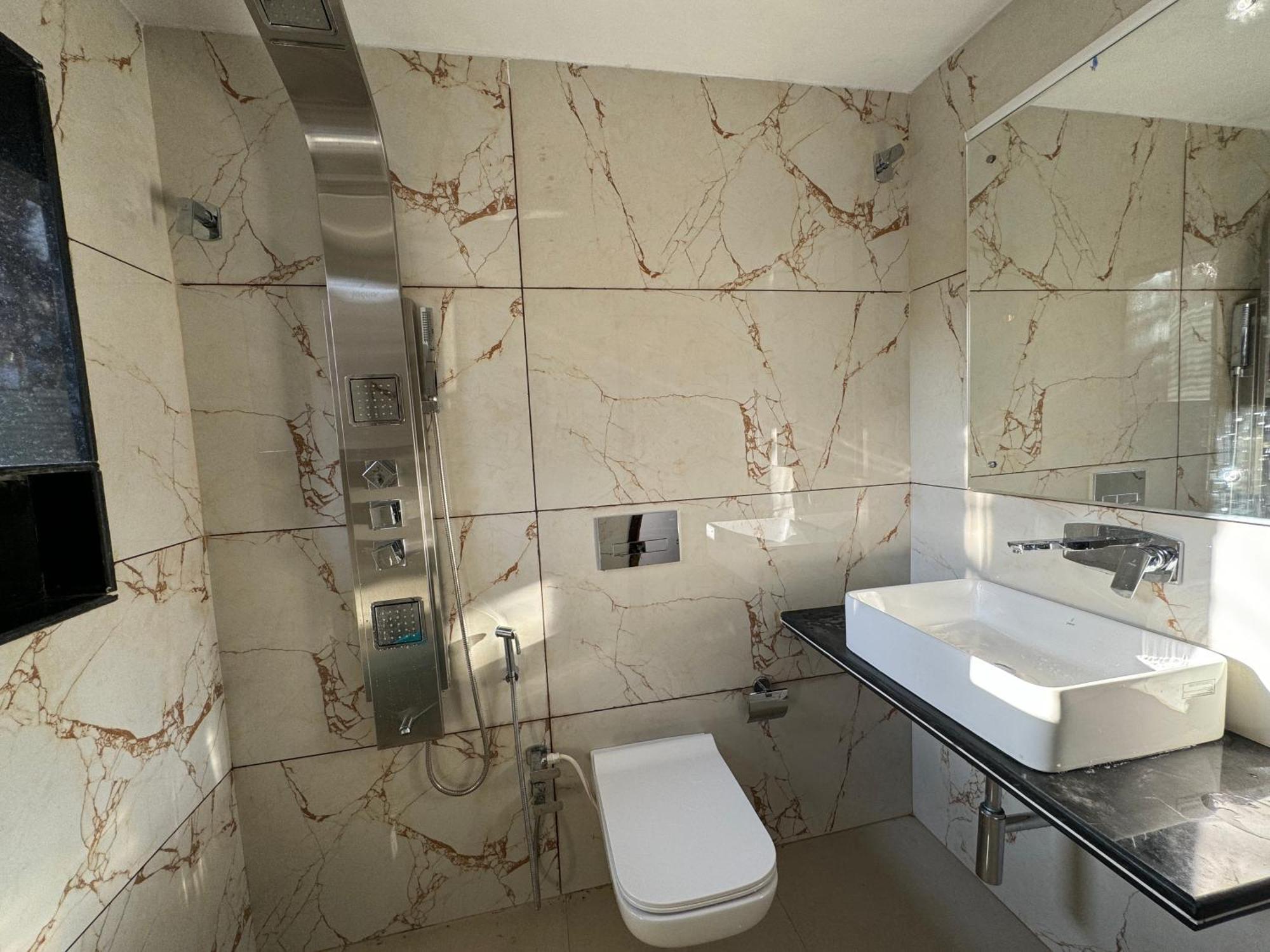 Hotel Manora Palace Srīnagar 外观 照片